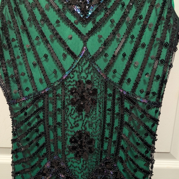 Green Beaded Fringe V-Neck Cocktail Dress - Picture 3 of 4